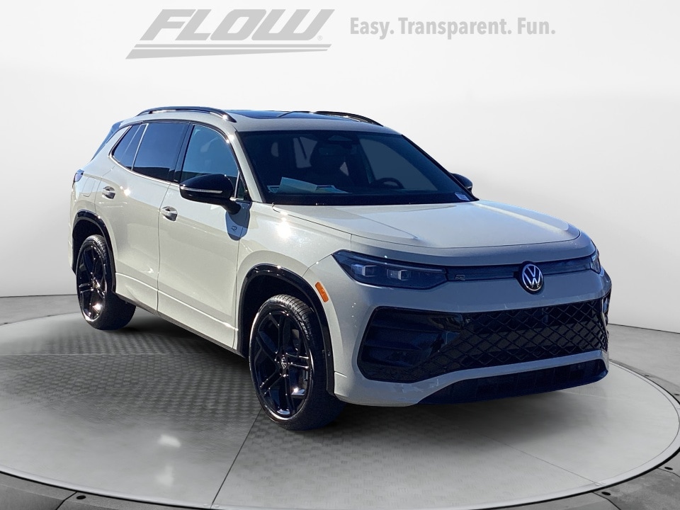 2026 Volkswagen Tiguan SE R-LINE BLACK's photo