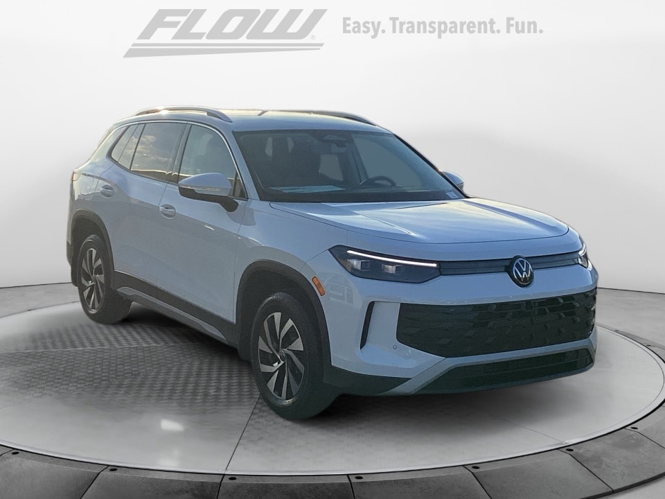 2026 Volkswagen Tiguan S's photo