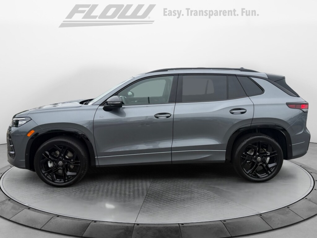 New 2026 Volkswagen Tiguan 2.0T SE R-Line Black SUV