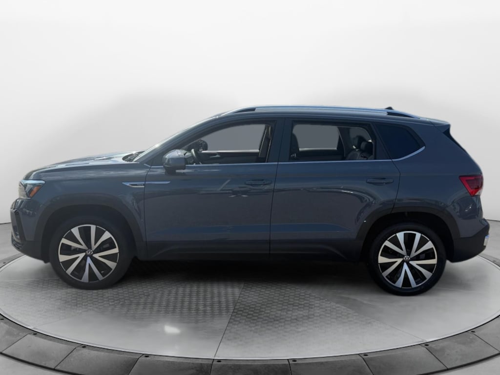 Used 2023 Volkswagen Taos SE SUV
