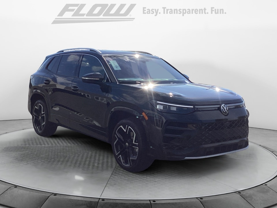2026 Volkswagen Tiguan 2.0T SEL R-Line Turbo 4Motion's photo