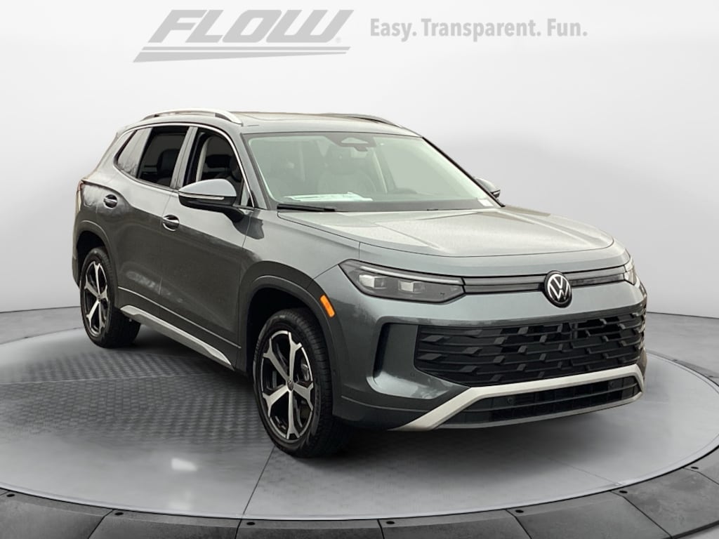 New 2026 Volkswagen Tiguan 2.0T SE SUV