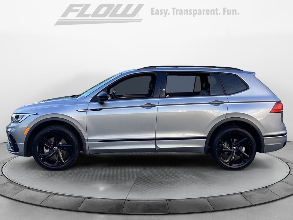 2024 Volkswagen Tiguan SE R-Line Black photo 3