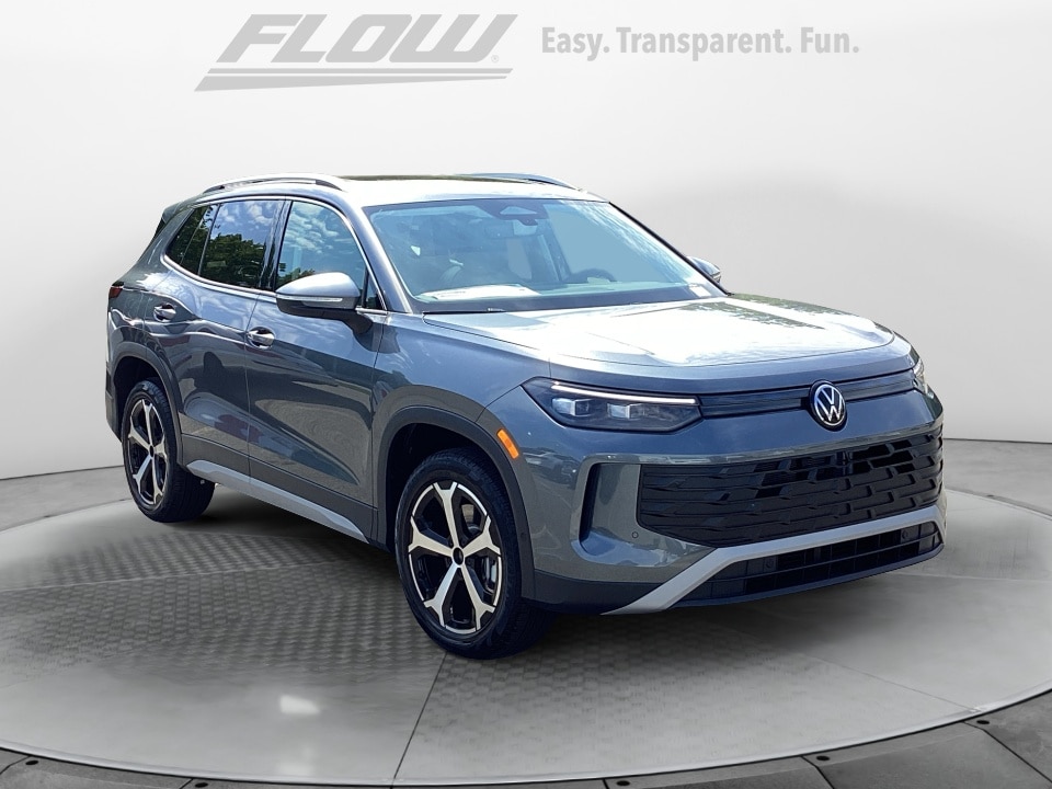 2026 Volkswagen Tiguan 2.0T SE 4Motion's photo