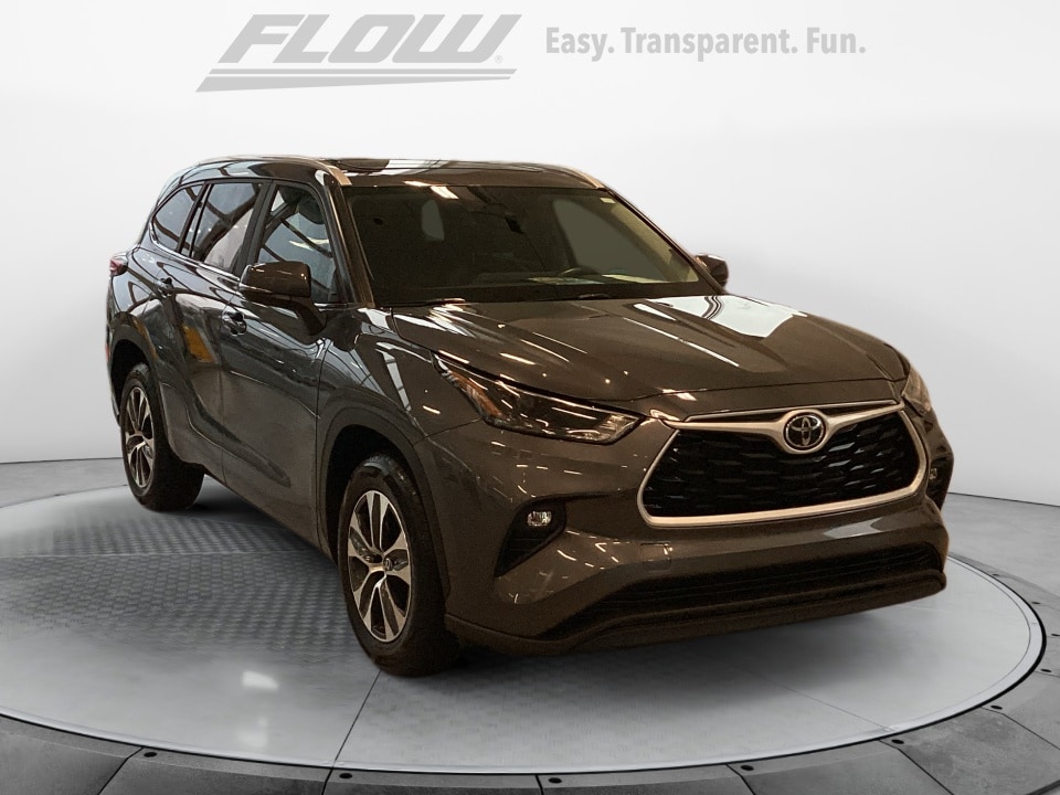 2023 Toyota Highlander XLE's photo