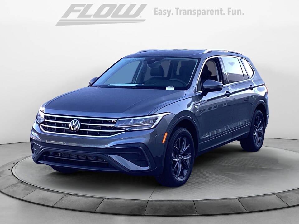 2023 Volkswagen Tiguan SE photo 2