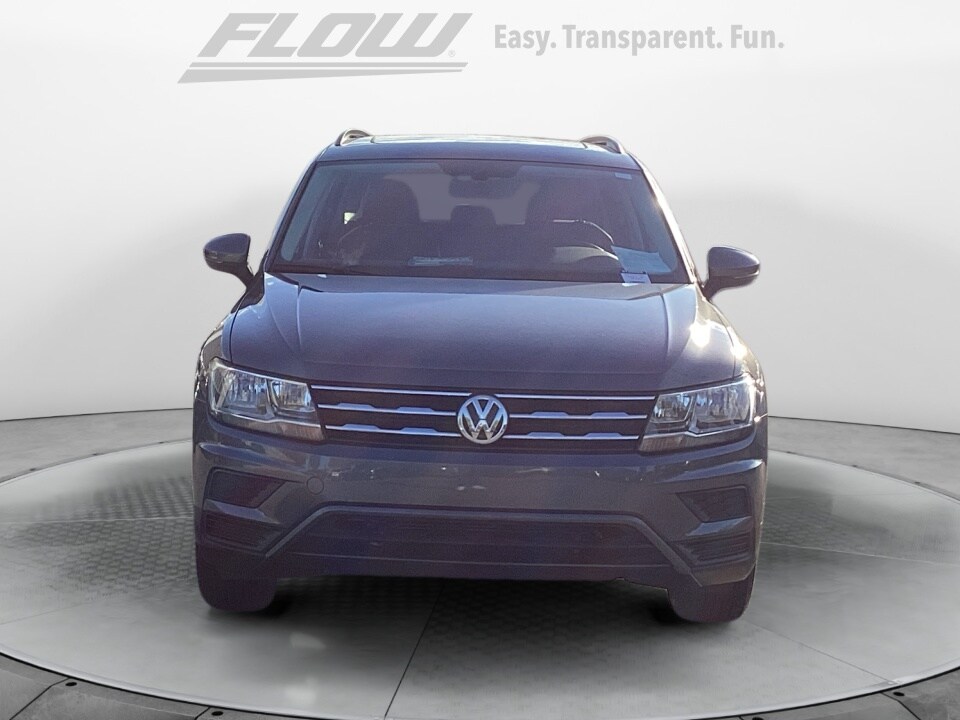 2019 Volkswagen Tiguan SE photo 2