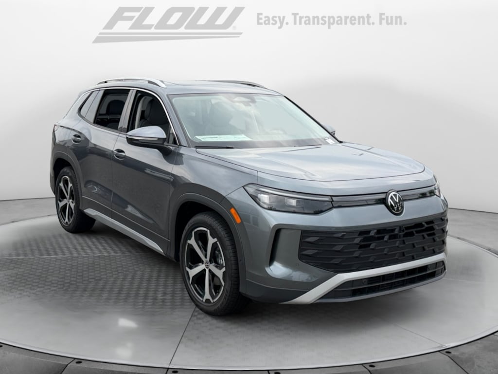 New 2026 Volkswagen Tiguan 2.0T SE SUV