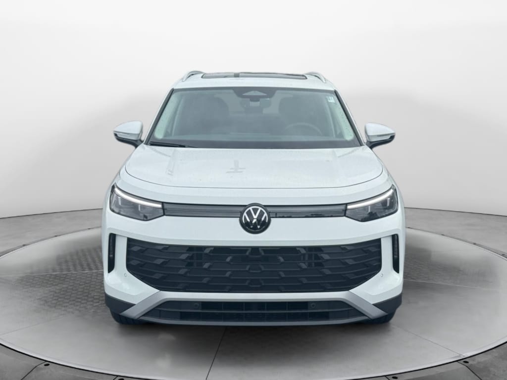 New 2026 Volkswagen Tiguan SE SUV