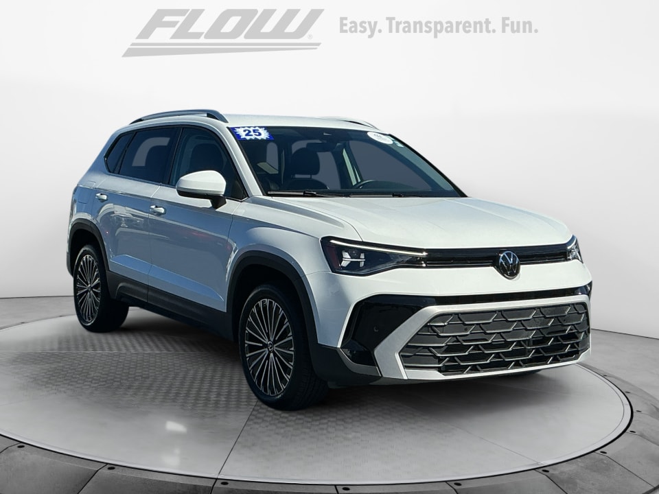2025 Volkswagen Taos SE