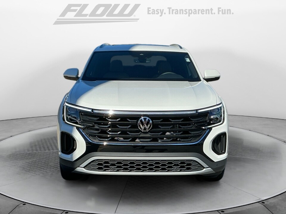 2026 Volkswagen Atlas Cross Sport SE Technology photo 2