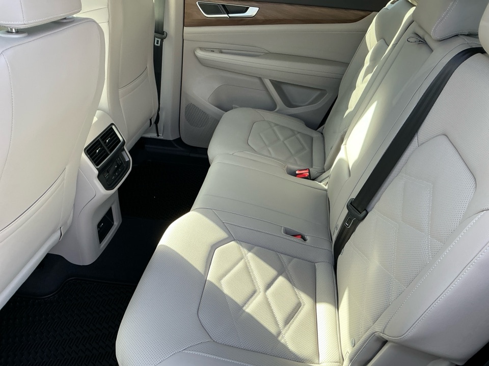 2026 Volkswagen Atlas SE - Photo 12