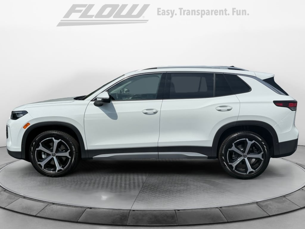 New 2026 Volkswagen Tiguan 2.0T SE SUV