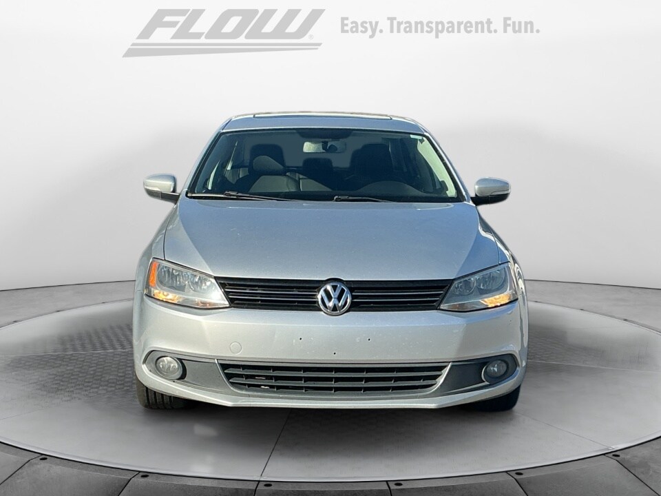 2014 Volkswagen Jetta 1.8T SEL photo 2