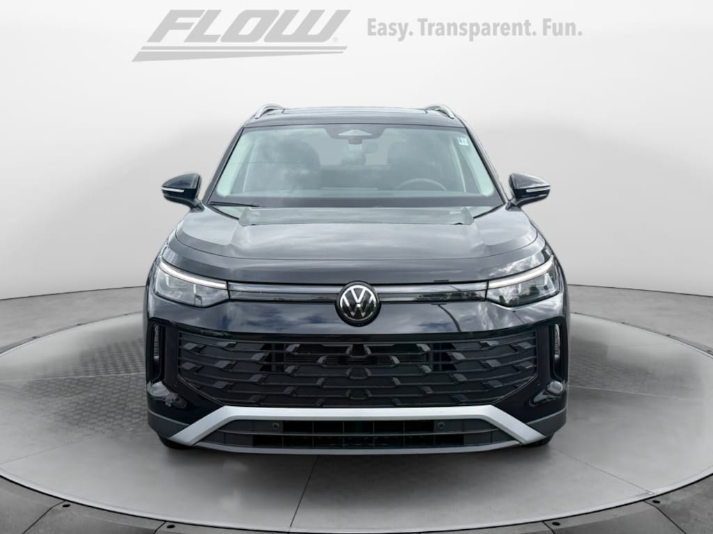 New 2026 Volkswagen Tiguan SE SUV