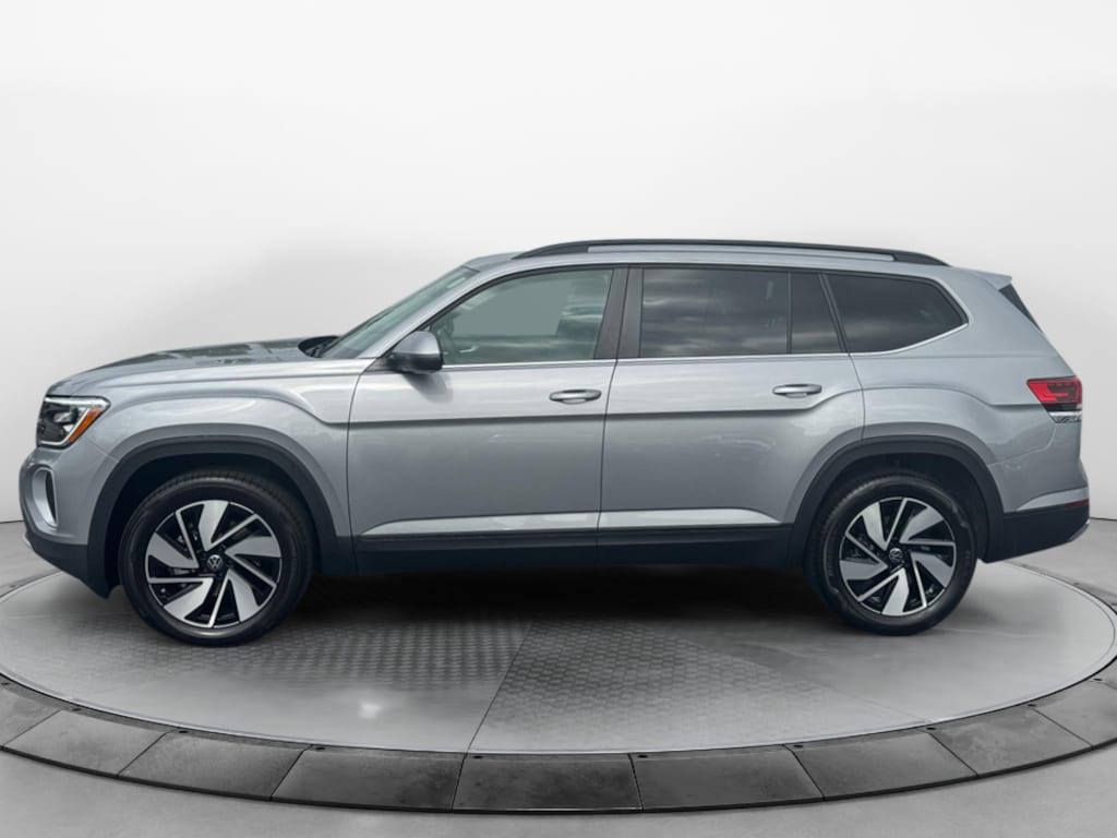 New 2026 Volkswagen Atlas SE w/Technology SUV