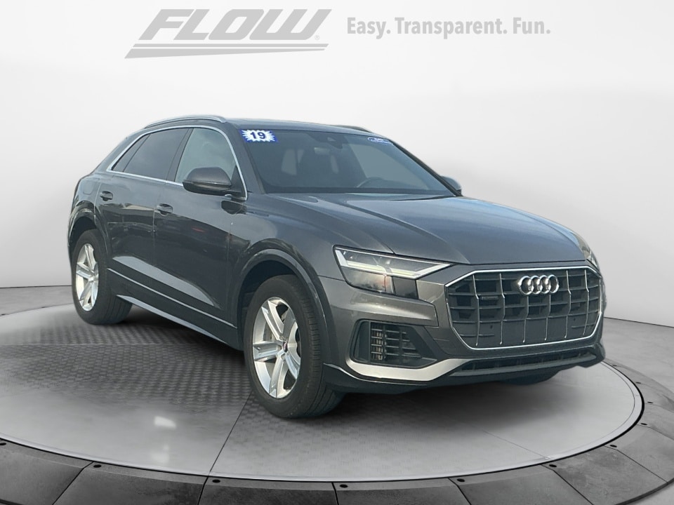 2019 Audi Q8 Premium's photo