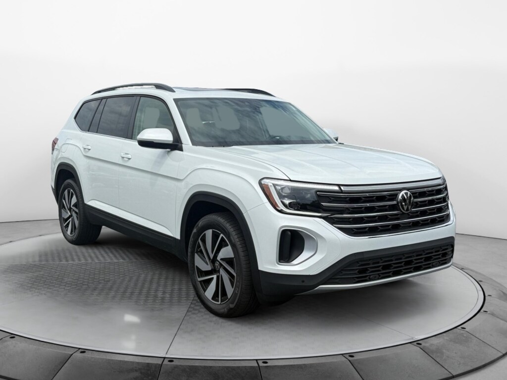 New 2026 Volkswagen Atlas SE w/Technology SUV