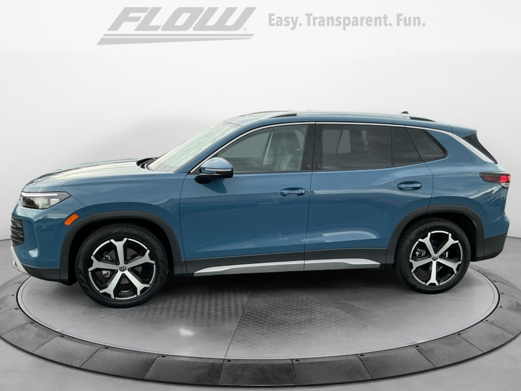 New 2026 Volkswagen Tiguan 2.0T SE SUV