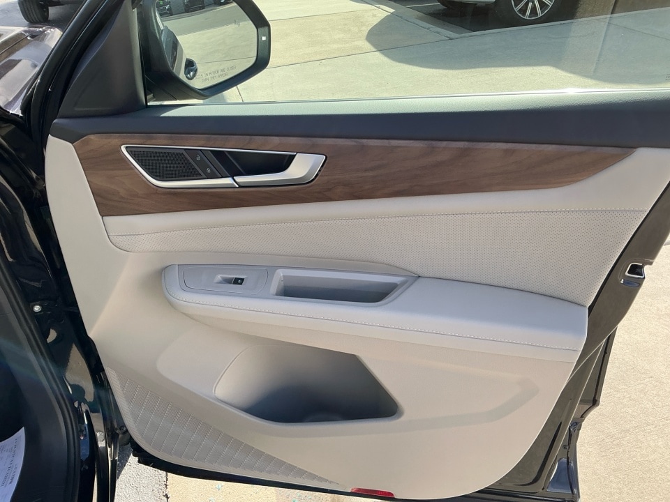 2026 Volkswagen Atlas SE - Photo 30