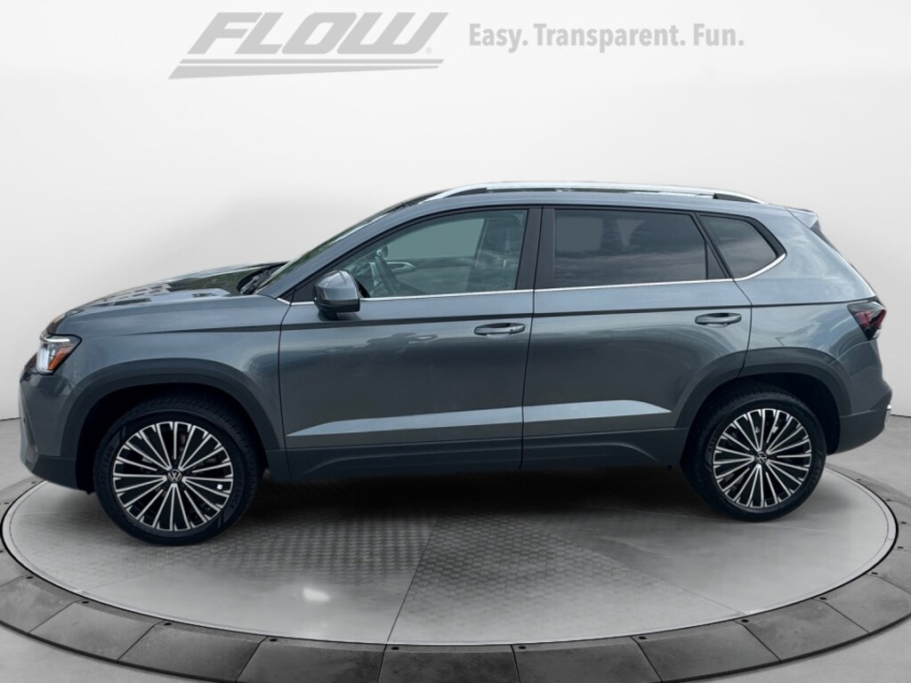 New 2026 Volkswagen Taos 1.5T SE SUV