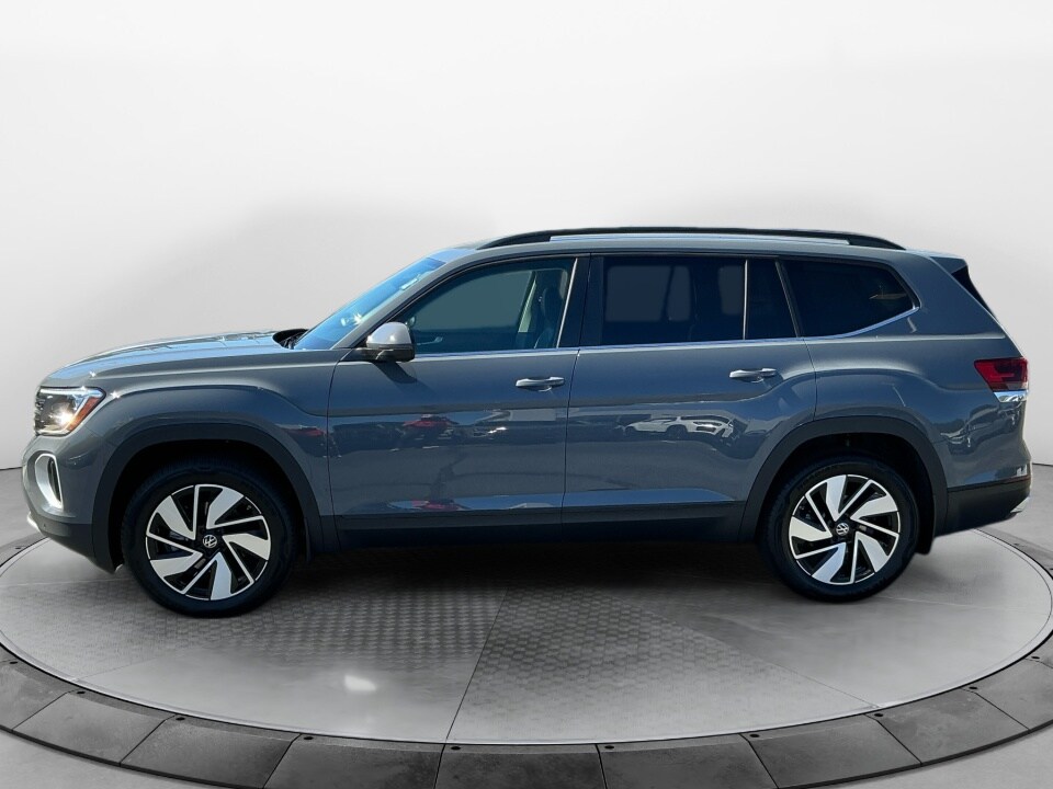 2026 Volkswagen Atlas SE Technology photo 4