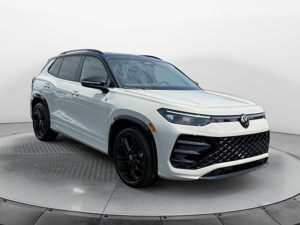 New 2026 Volkswagen Tiguan SE R-Line Black SUV