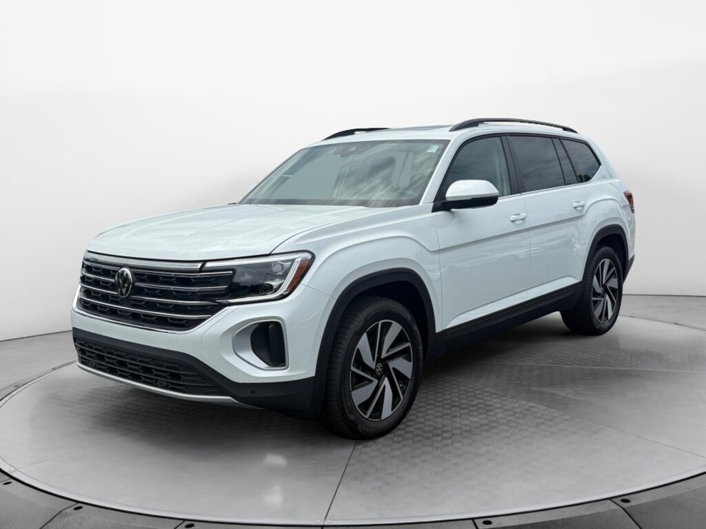 New 2026 Volkswagen Atlas SE w/Technology SUV