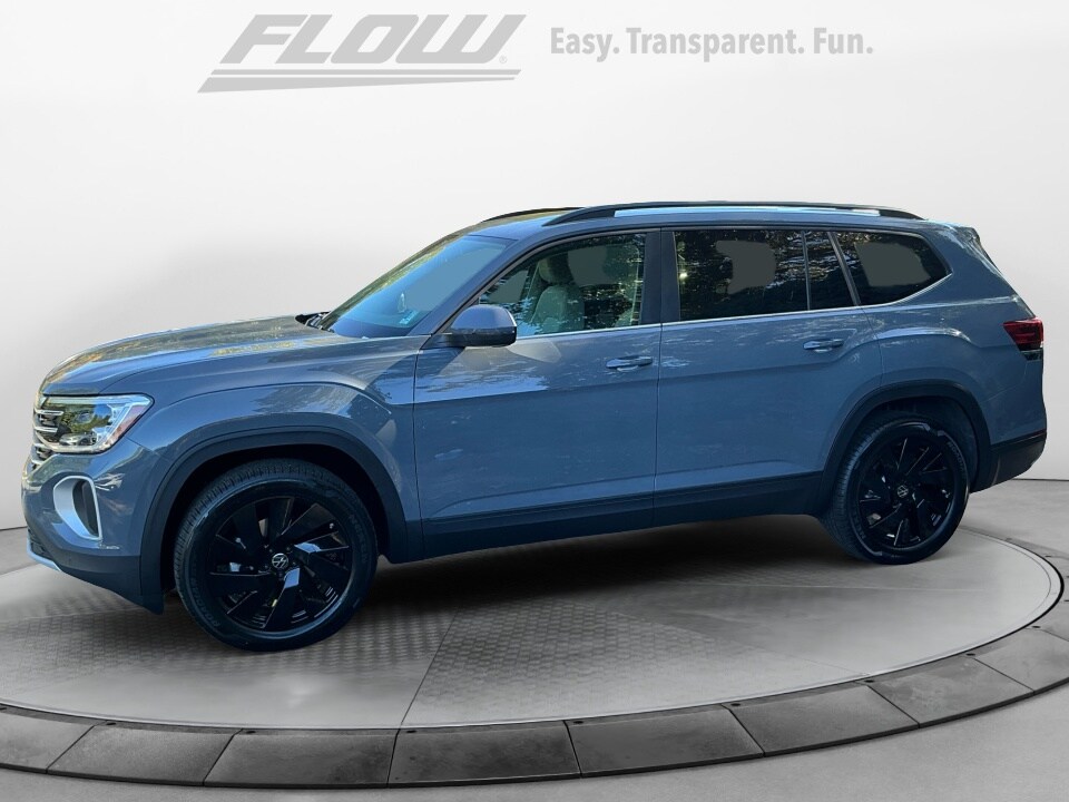 2026 Volkswagen Atlas SE Technology photo 3