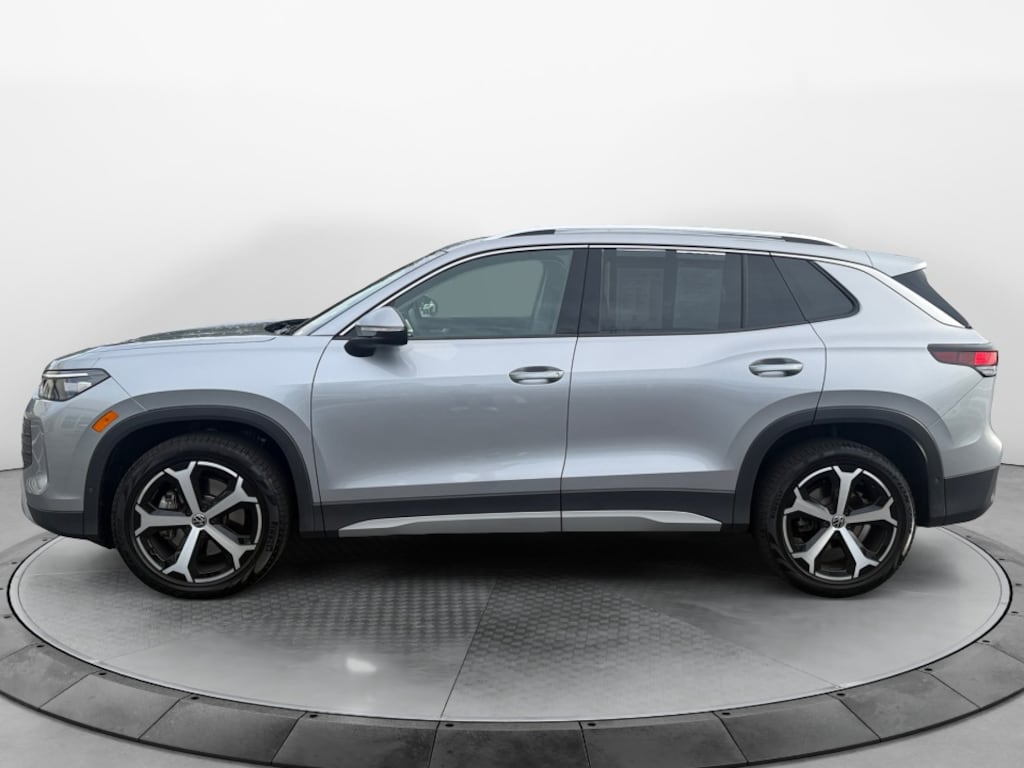 Certified 2026 Volkswagen Tiguan SE SUV