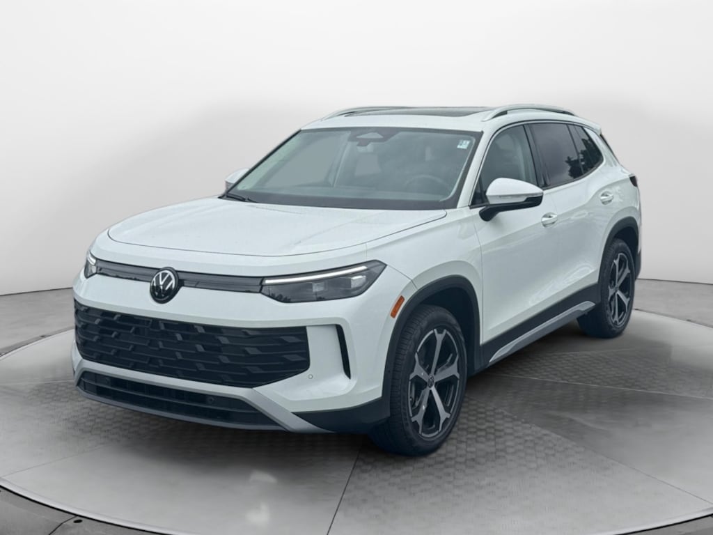 New 2026 Volkswagen Tiguan SE SUV