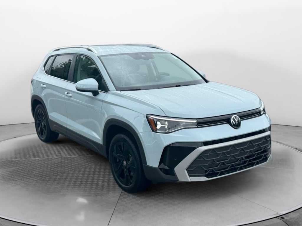 New 2026 Volkswagen Taos 1.5T SE SUV