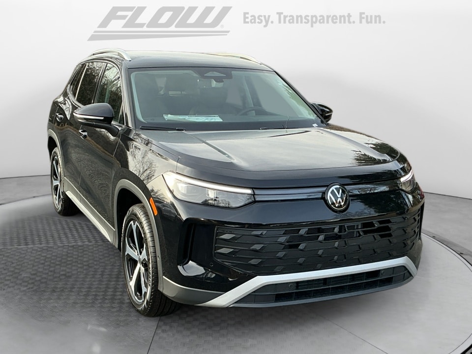 2026 Volkswagen Tiguan SE's photo