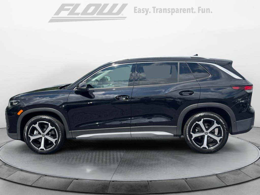 New 2026 Volkswagen Tiguan SE SUV