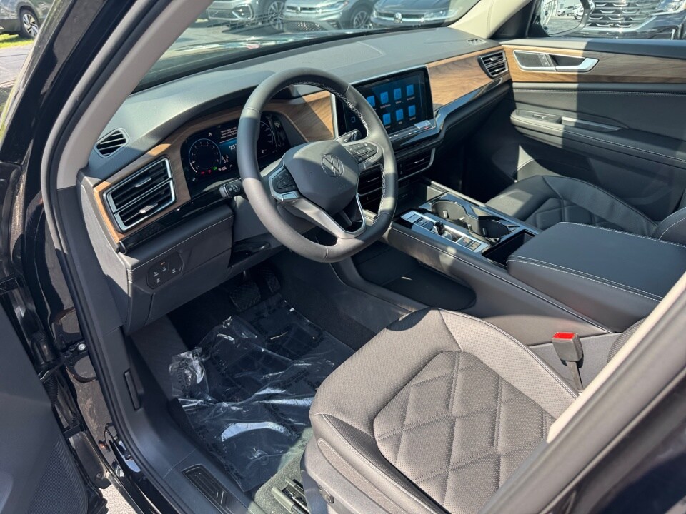 2026 Volkswagen Atlas SE w/Tech - Photo 30