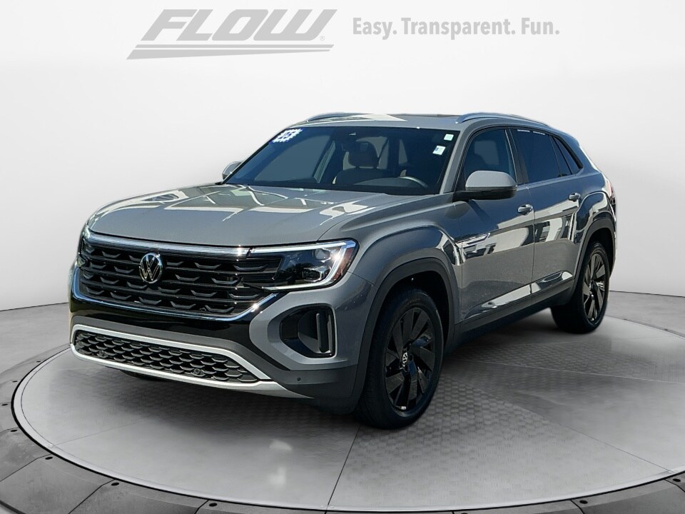 2025 Volkswagen Atlas Cross Sport SE Technology photo 3