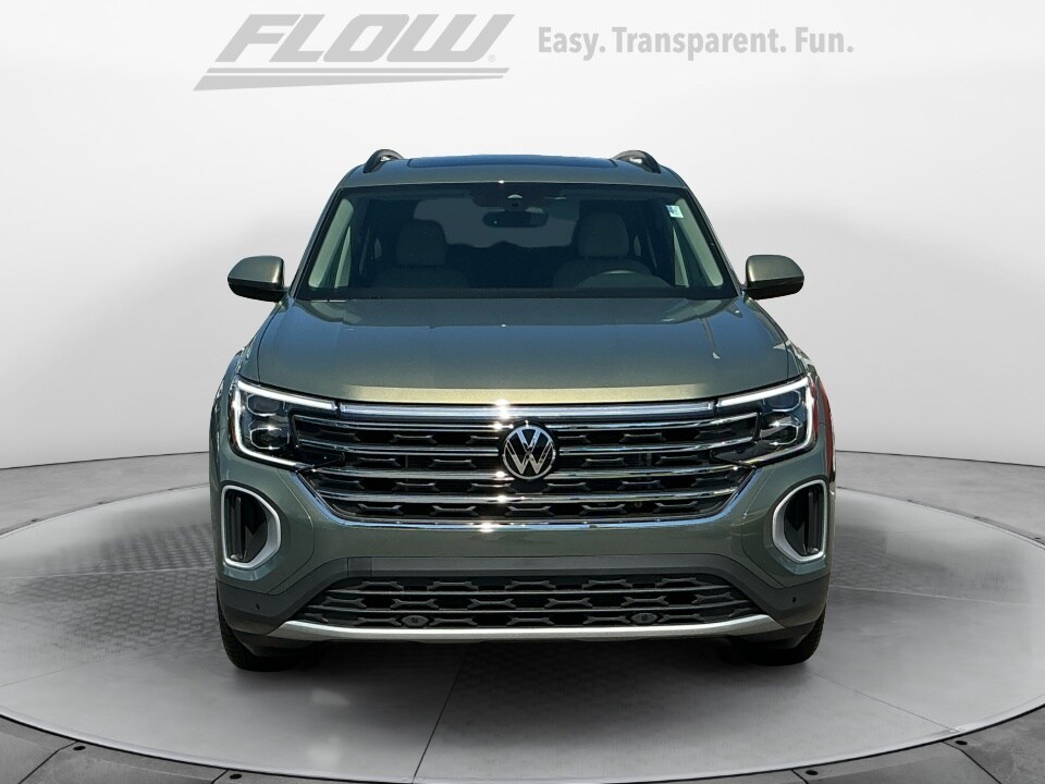 2026 Volkswagen Atlas SE Technology photo 2