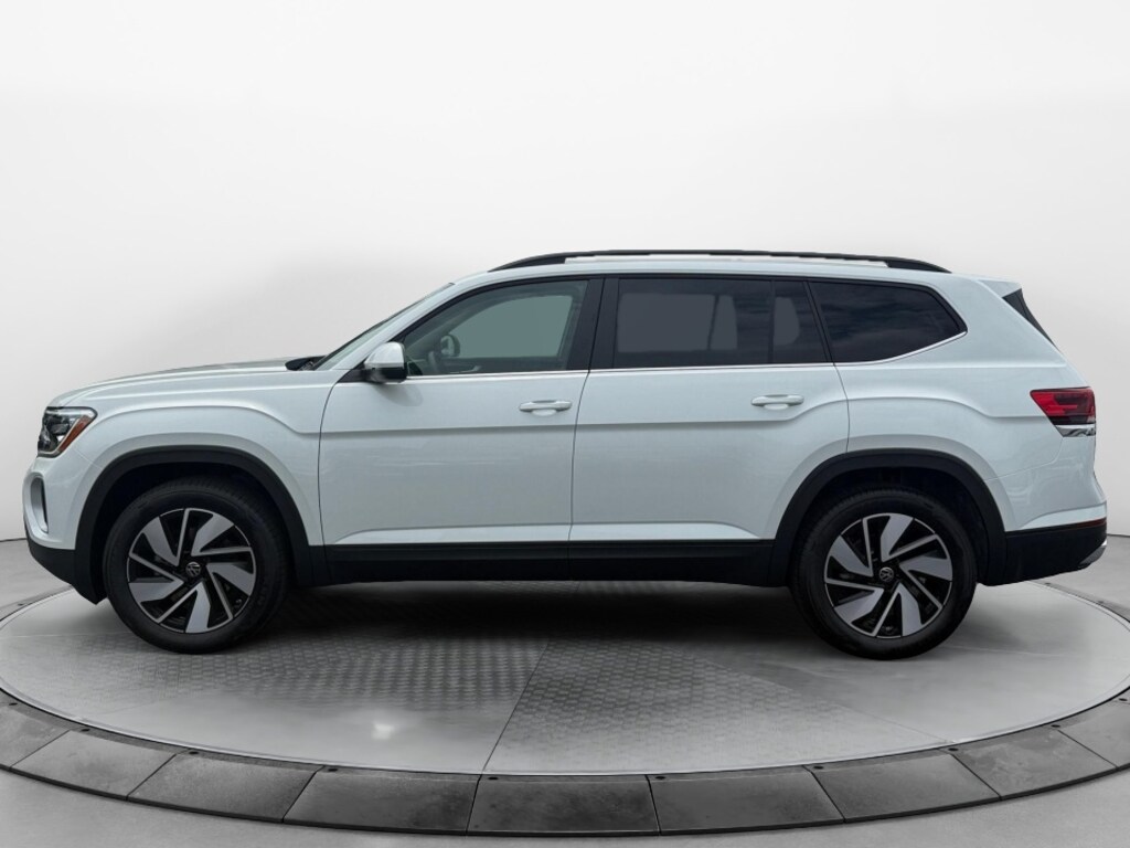 New 2026 Volkswagen Atlas SE w/Technology SUV