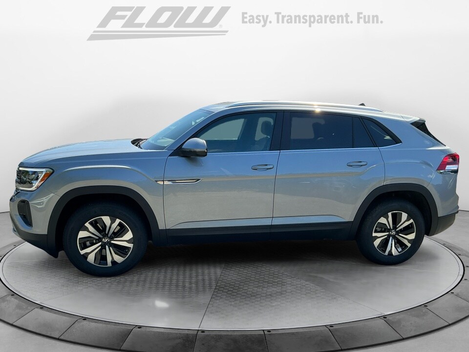 2026 Volkswagen Atlas Cross Sport SE photo 4