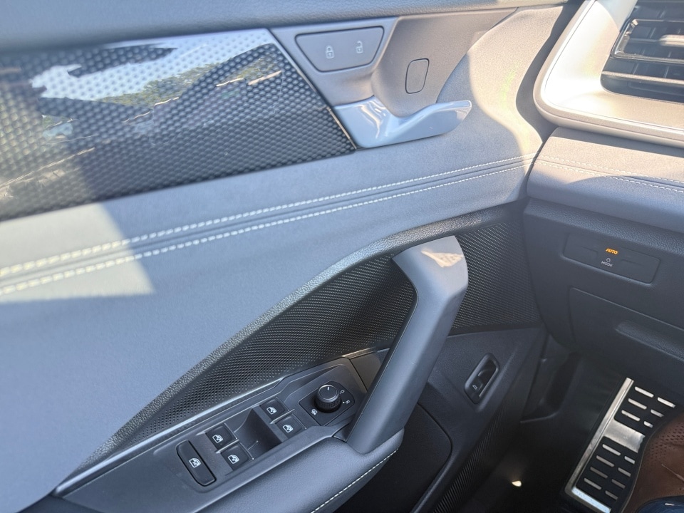 2026 Volkswagen Tiguan SE R-LINE BLACK - Photo 32