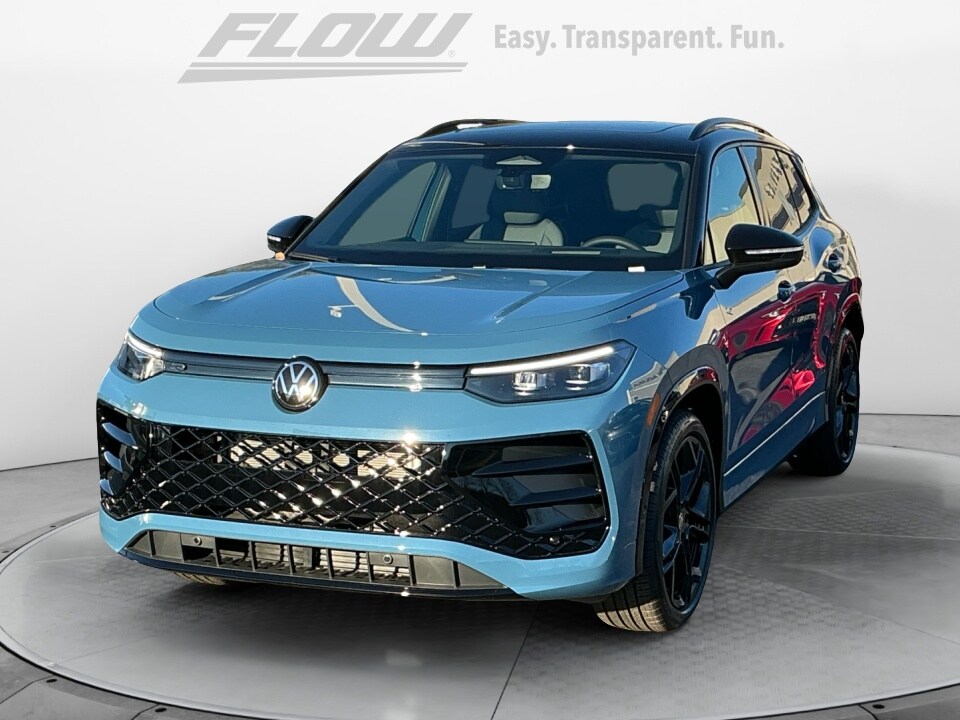 2026 Volkswagen Tiguan SE R-Line Black photo 3