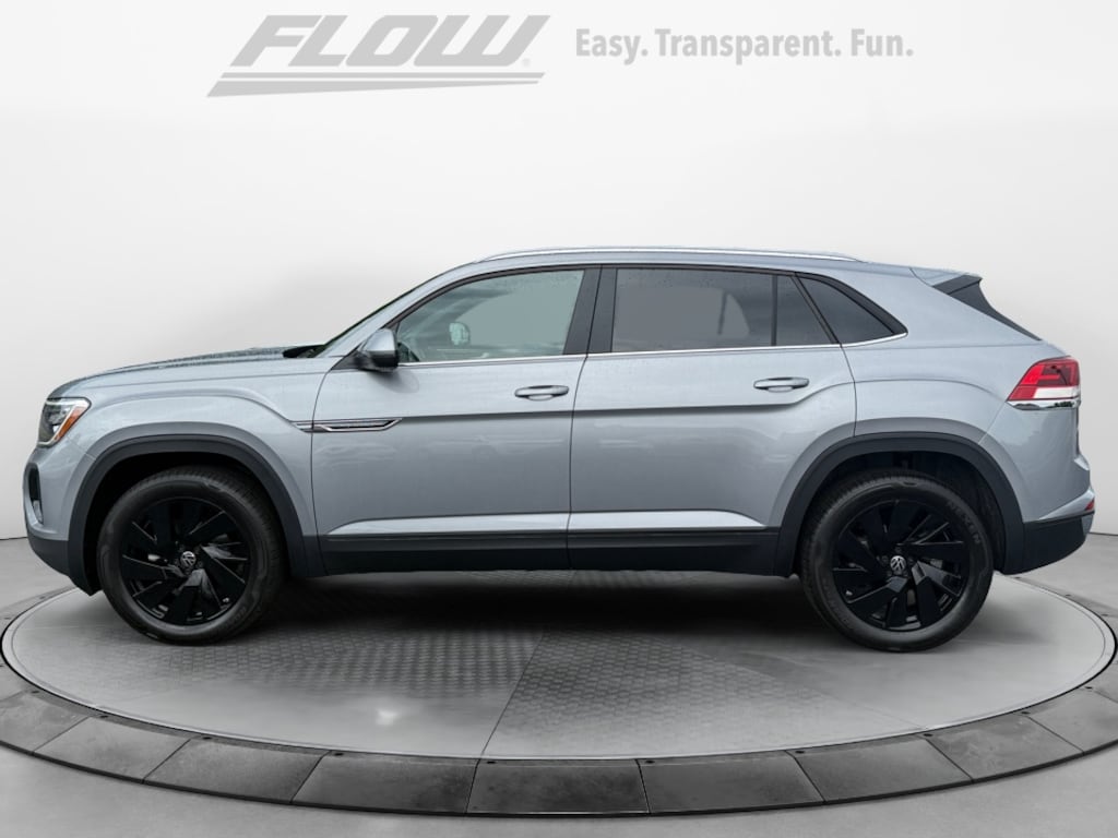 New 2026 Volkswagen Atlas Cross Sport 2.0T SE w/Technology SUV