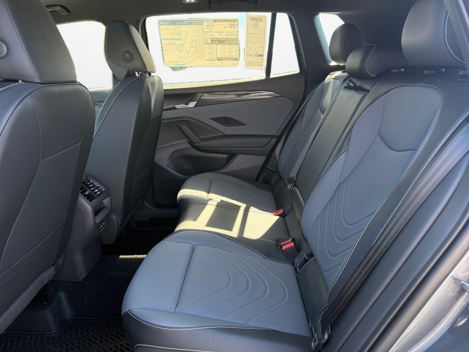 2026 Volkswagen Tiguan SE R-LINE BLACK - Photo 13