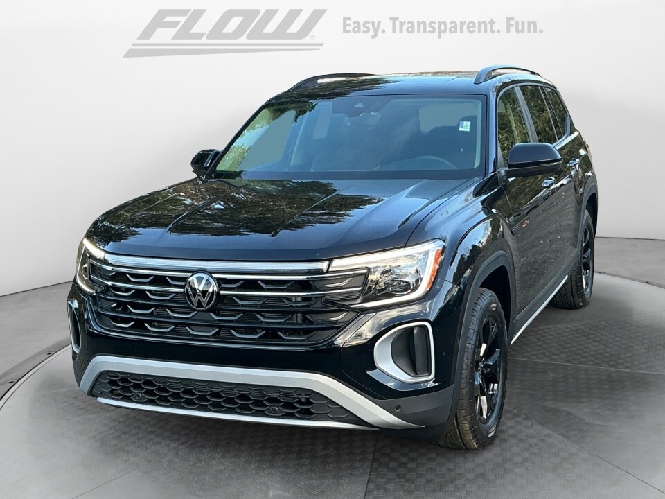 2026 Volkswagen Atlas Peak Edition SE photo 2