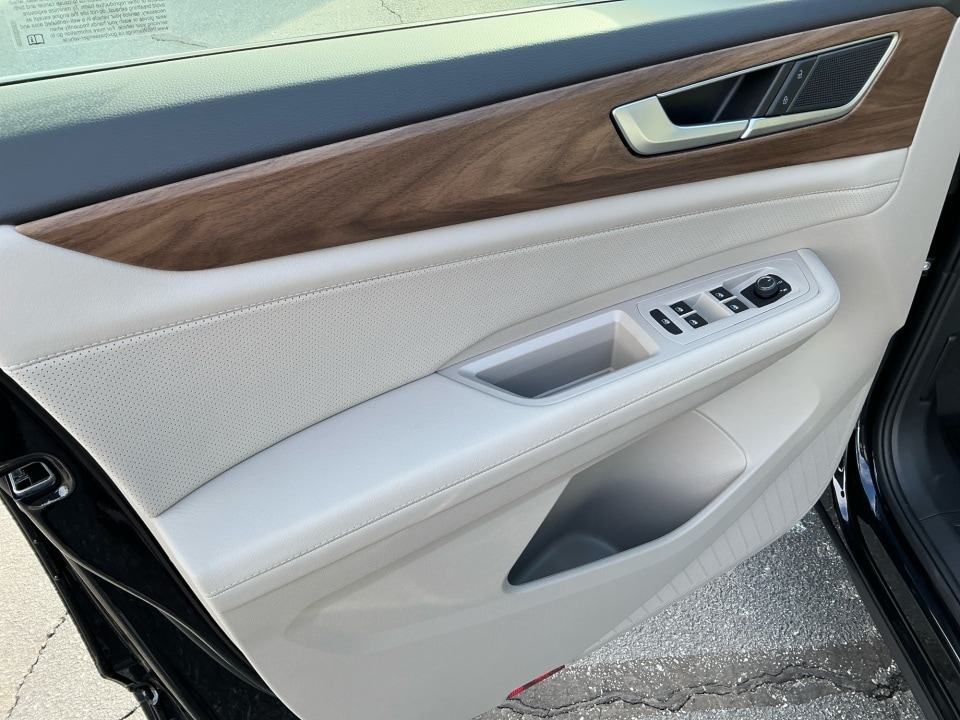 2026 Volkswagen Atlas SE - Photo 31