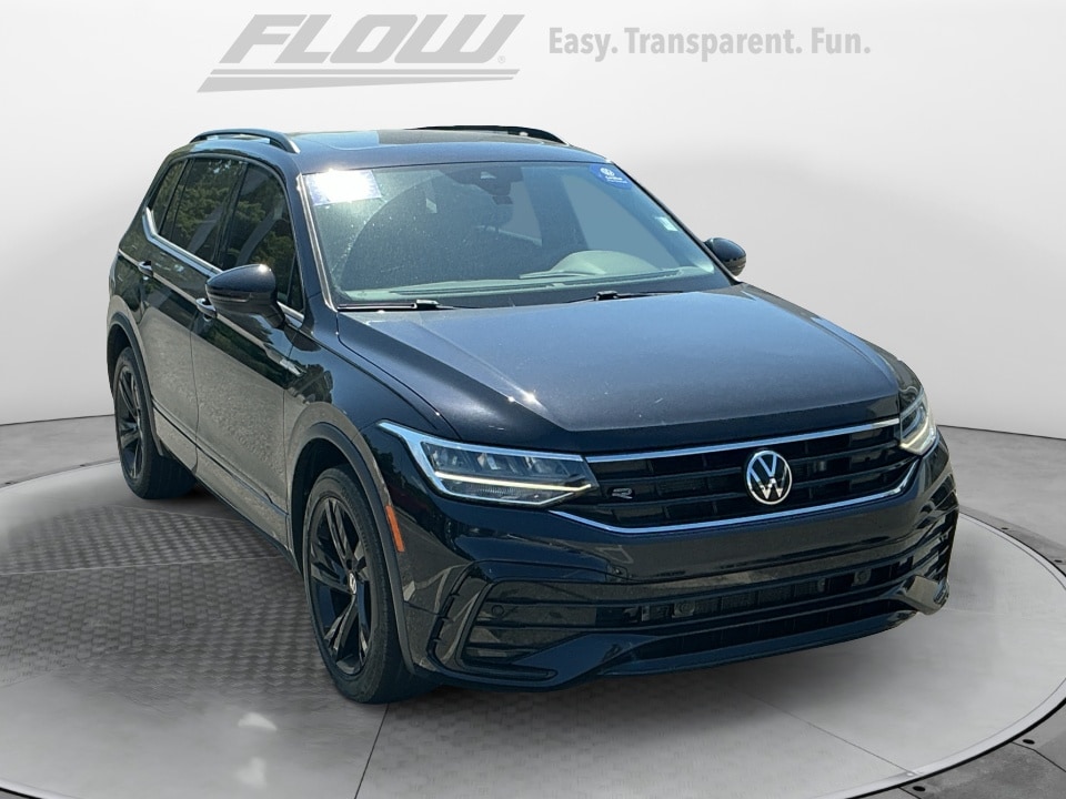 2023 Volkswagen Tiguan 2.0T SE R-Line Black's photo