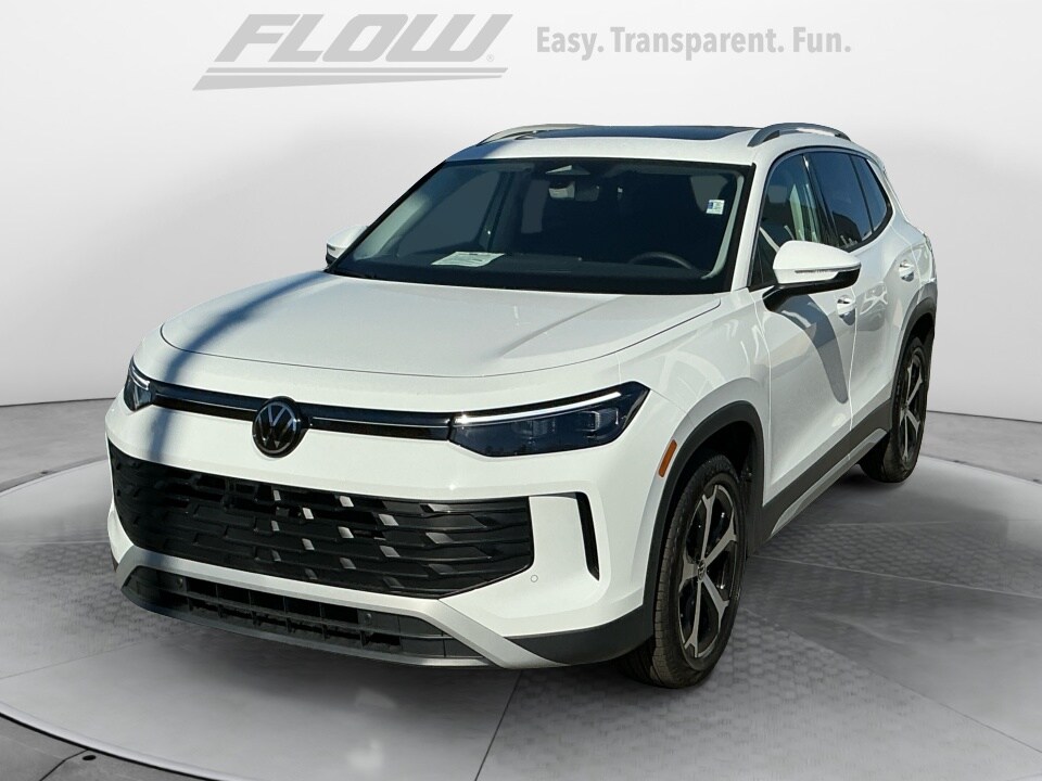 2026 Volkswagen Tiguan SE photo 2