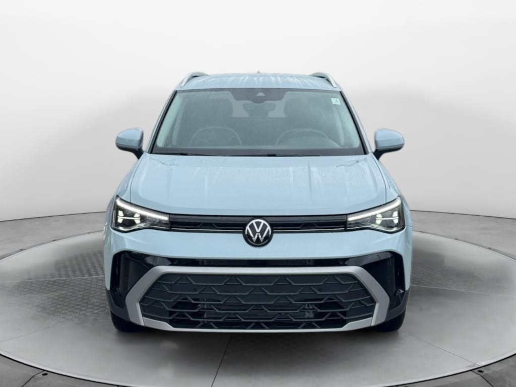 New 2026 Volkswagen Taos 1.5T SE SUV