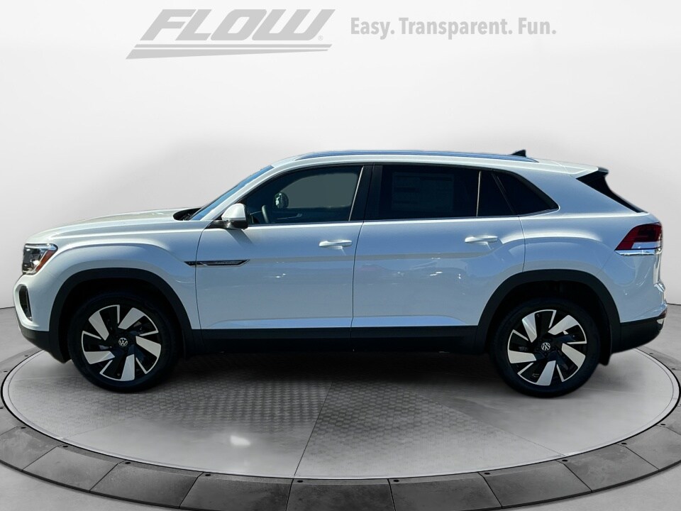 2026 Volkswagen Atlas Cross Sport SE Technology photo 3