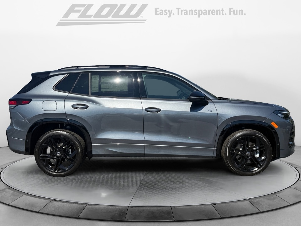 2026 Volkswagen Tiguan SE R-LINE BLACK - Photo 8
